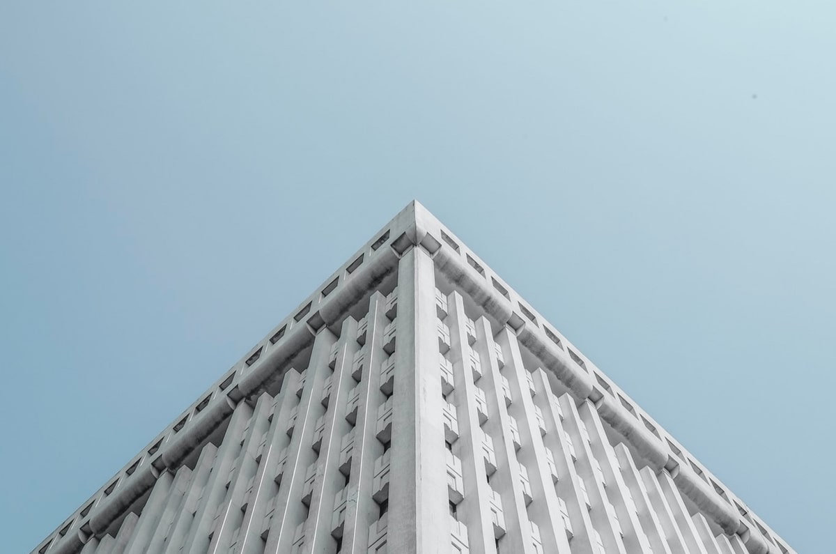 半岛体育入口-北控两大内线遭遇停赛 季后赛席位悬念还在延续